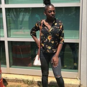 Meet your Posher, Derricka